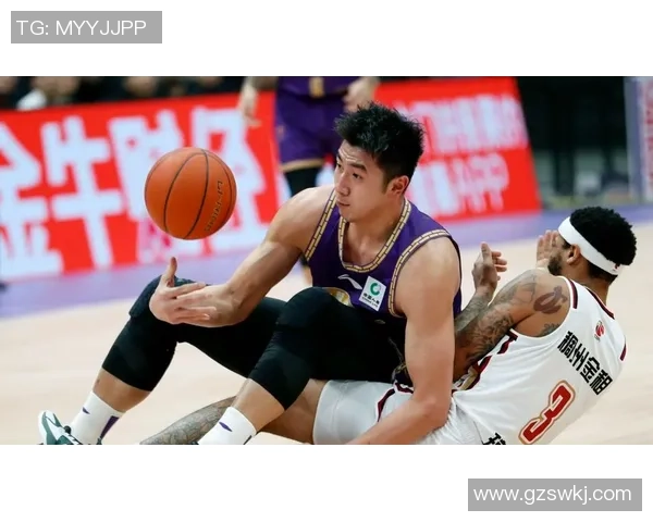 邹雨宸:从篮球场上的新星到未来的中国篮球希望之光 邹雨宸:从篮球场上的新星到未来的中国篮球希望之光